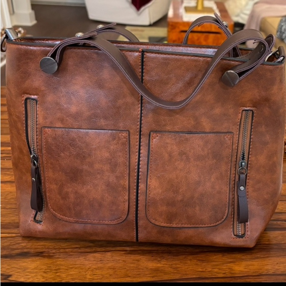 Brown Structured Leather Tote Bag with Vintage Appearance and Spacious Interior
